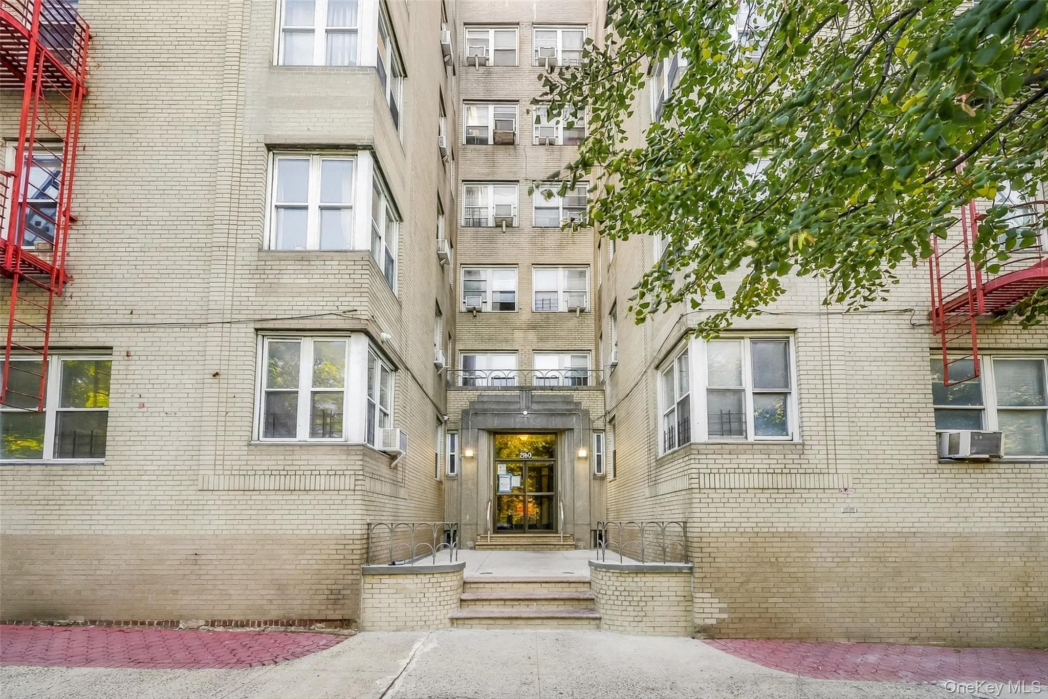 2160 Bronx Park Unit: 5D, Bronx