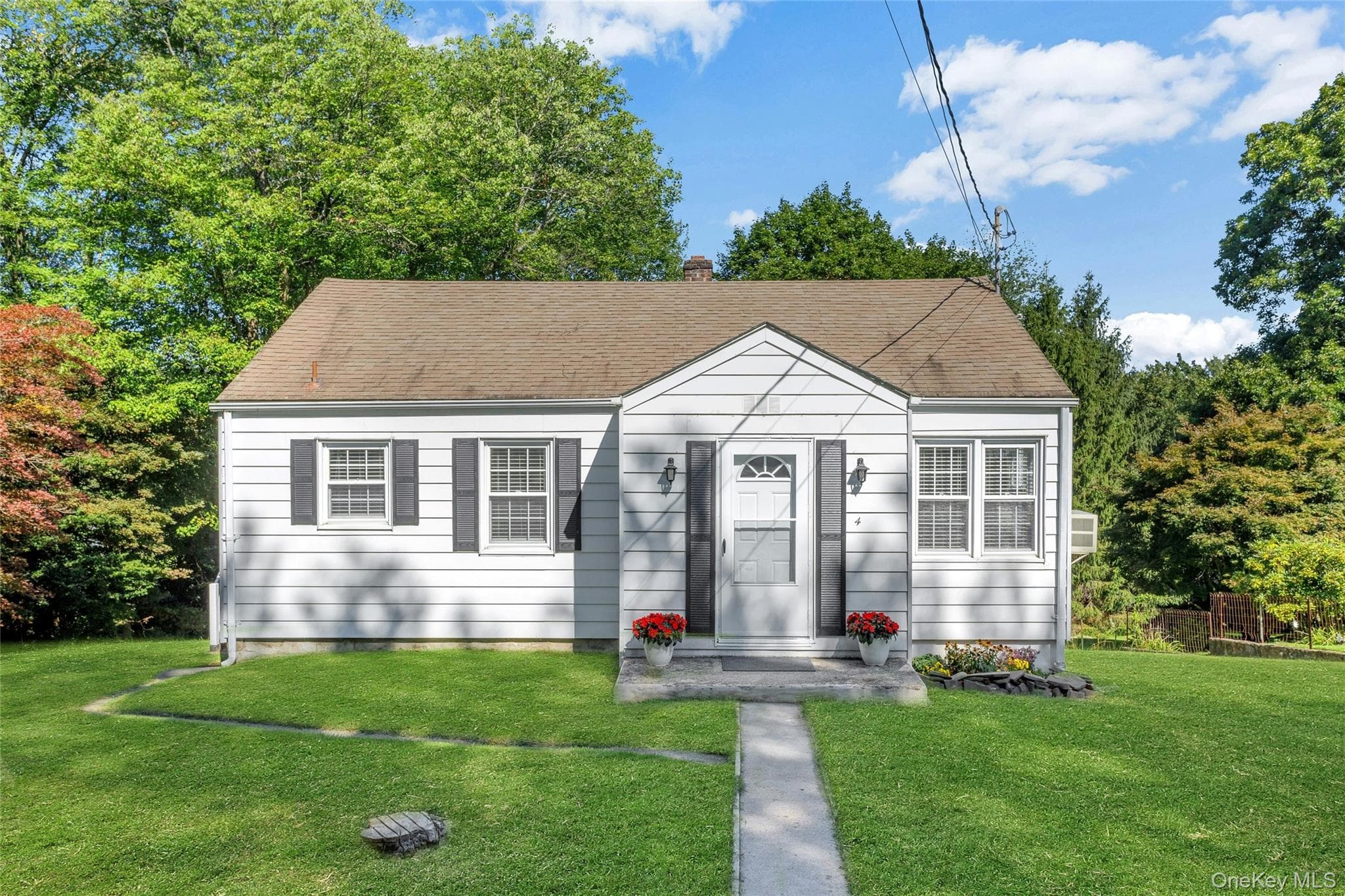 4 Crescent Drive, Cortlandt Manor