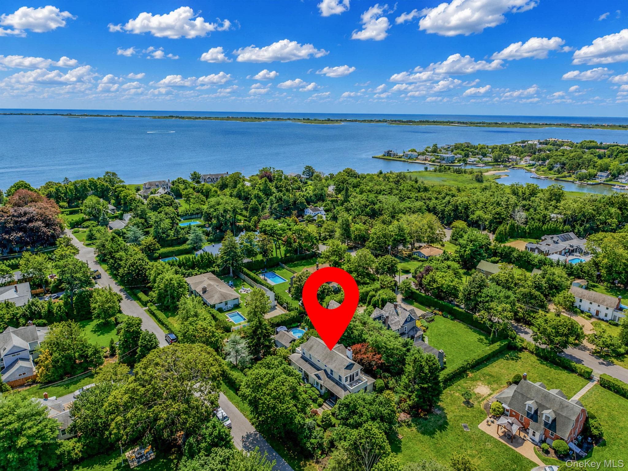 8 Jackson Avenue, East Quogue