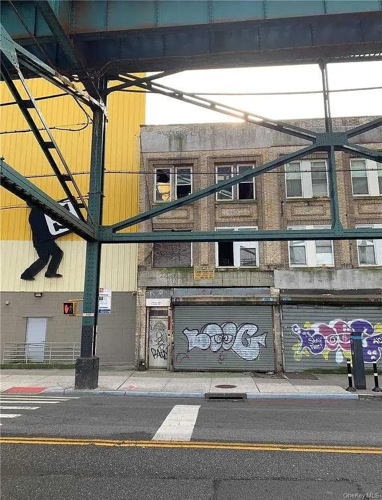 119-22 Jamaica Avenue, Jamaica