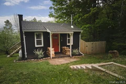 430 Red Hill Knolls Road, Grahamsville