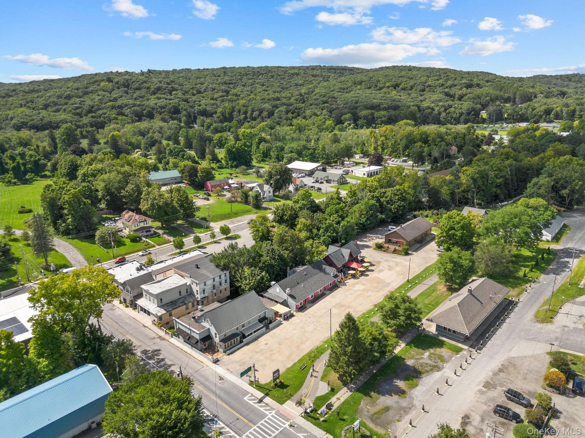 11 Railroad Plaza, Millerton