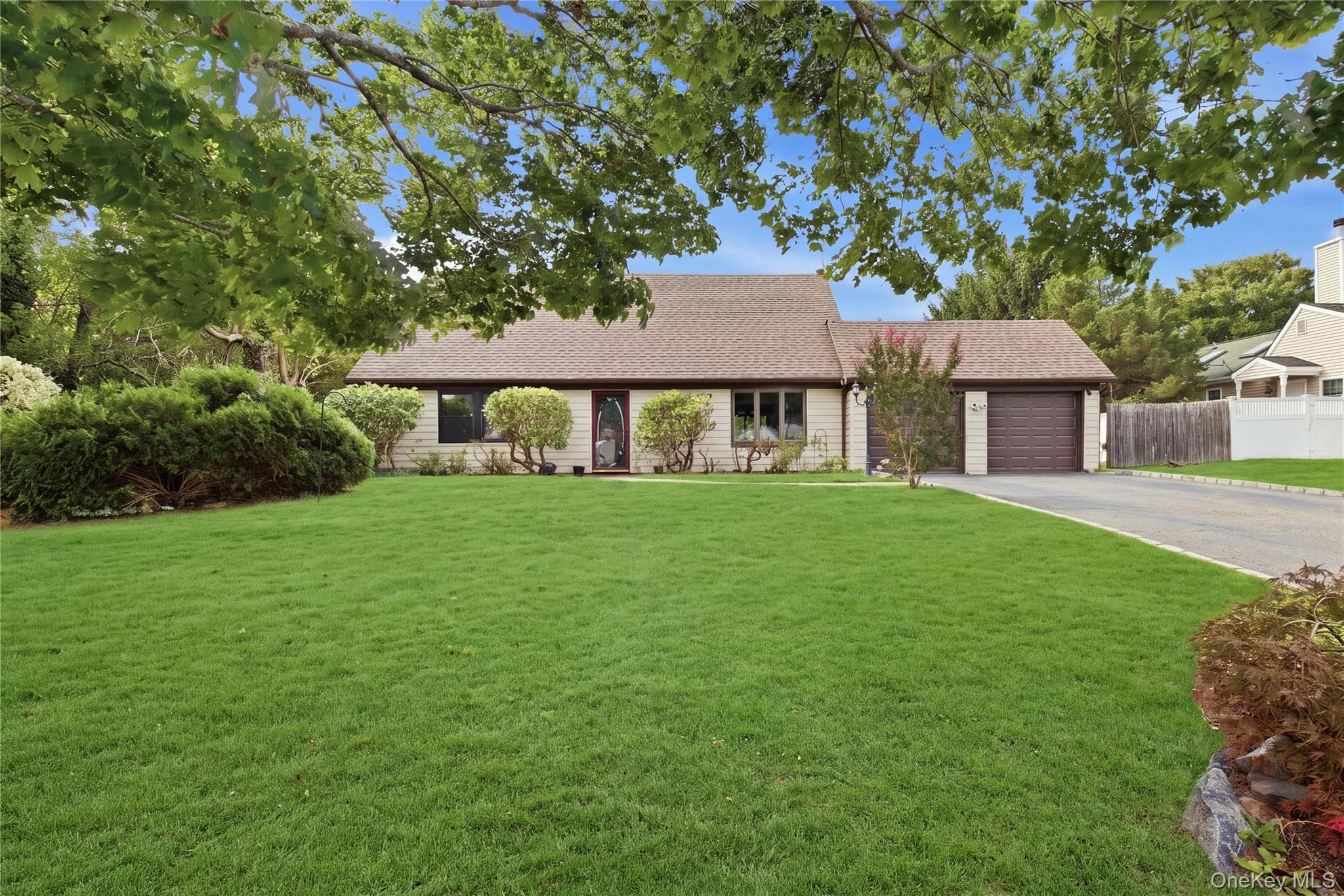 8 Imperial Drive, Miller Place