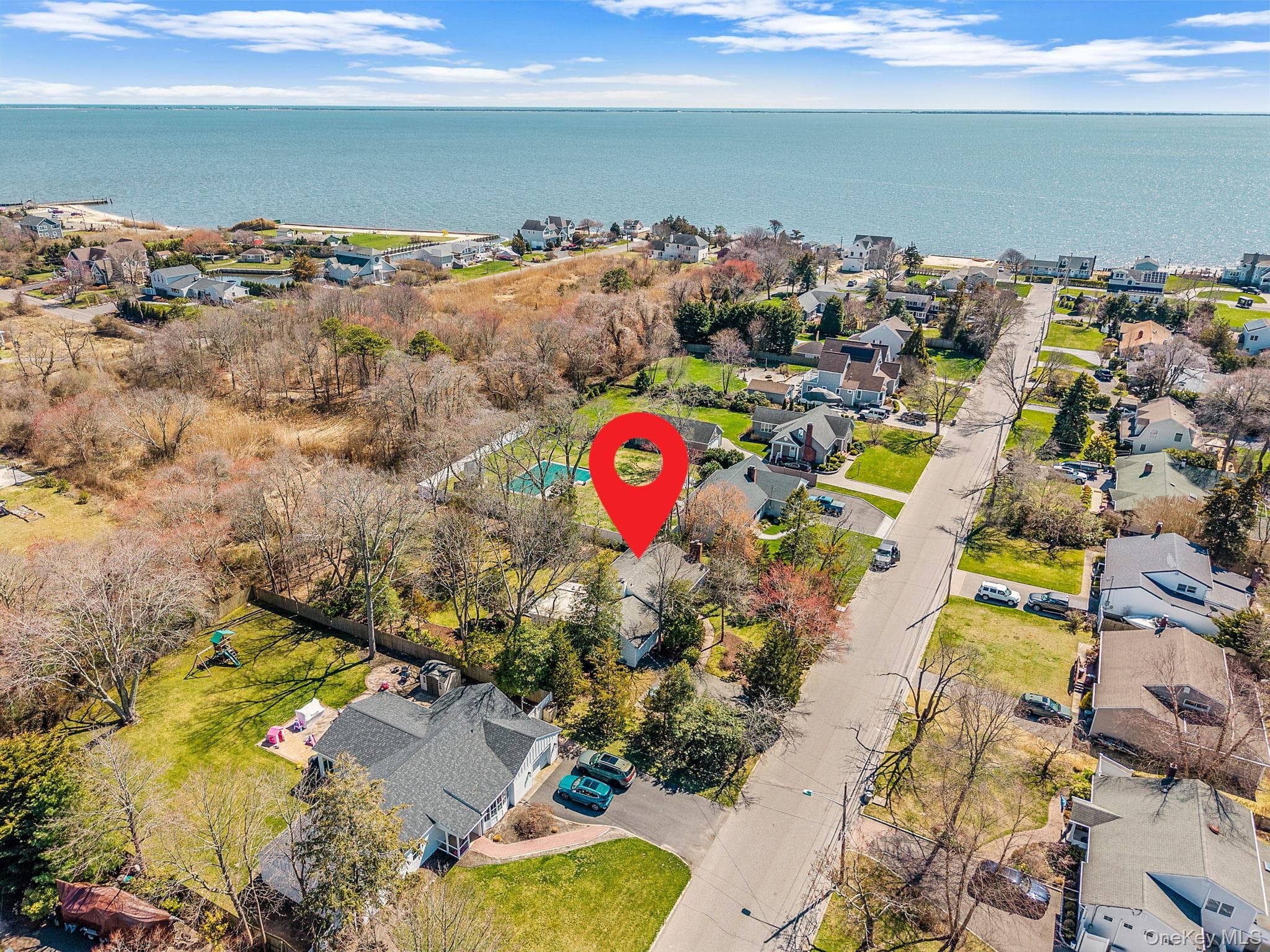 223 Connetquot Road, Bayport