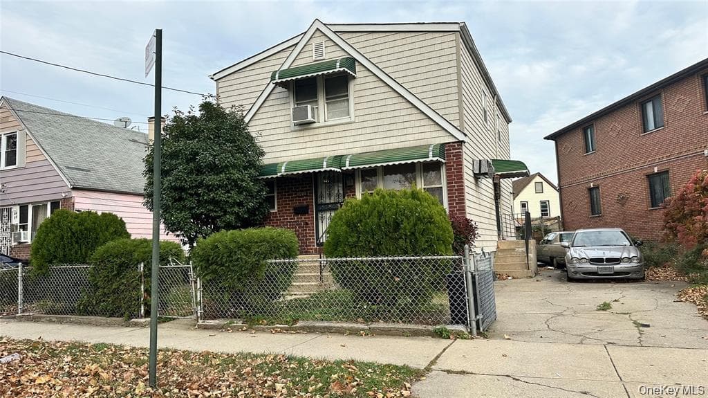 24-15 100th Street, East Elmhurst